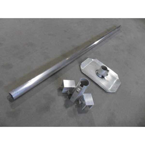 Vers-A-Dock Corner Pipe Holder With 5' Pipe
