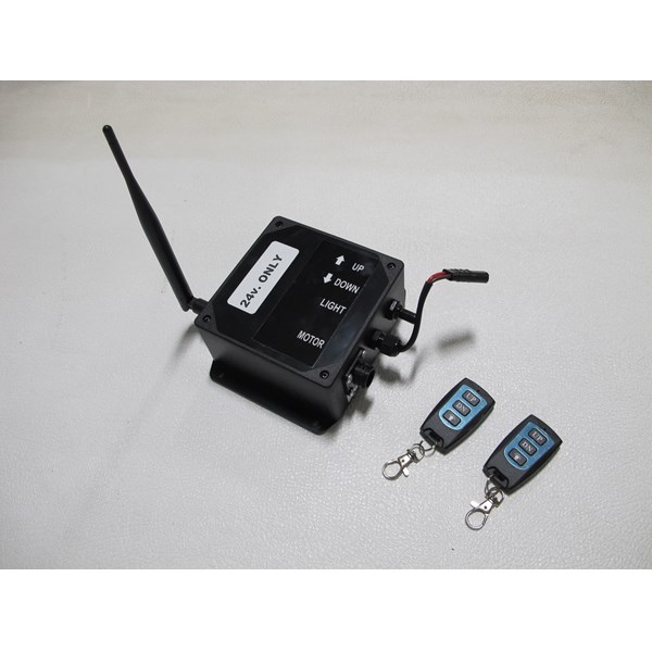 12/24V Hydraulic Brain Box With 2 Remotes
